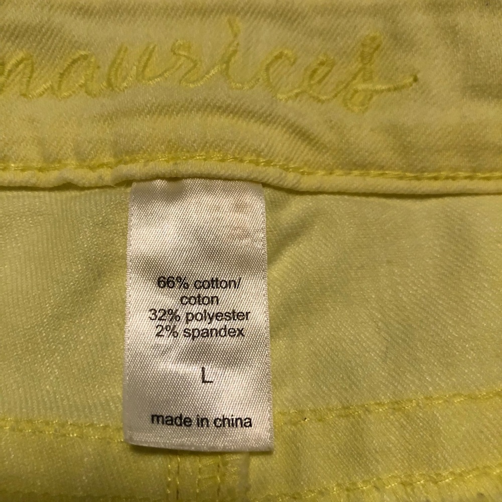 Maurices Yellow Jeans - Picture 5 of 5